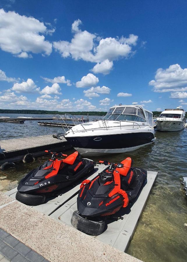 אוגוסטוב Marina Apartments And Jet Ski מראה חיצוני תמונה